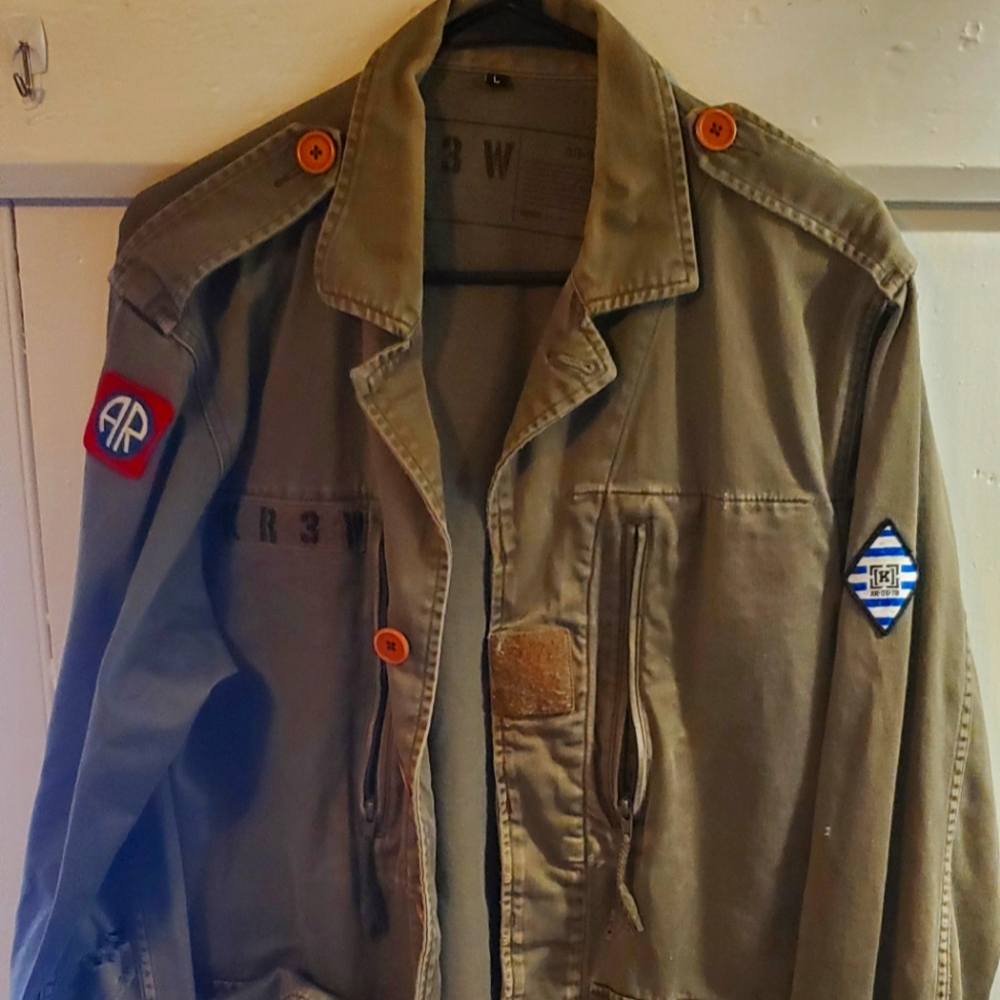 Green army jacket, size large